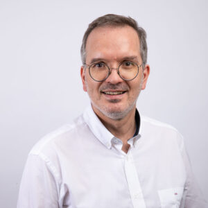 Bruno Le Toullec, Avocat à Nantes Bruno Le Toullec, avocat à Nantes en droit de l'état civil